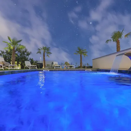 Villa Deluxe With Heated Pool, Whirpool, Sea View, Beautiful Iv - By Traveler Tourist Agency Krk Id 2403