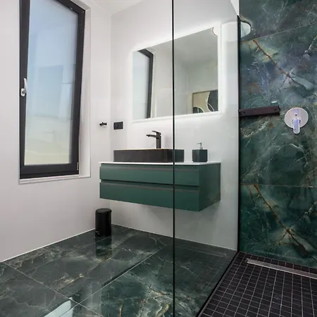 Deluxe With Heated Pool, Whirpool, Sea View, Beautiful Iv - By Traveler Tourist Agency Krk Id 2403