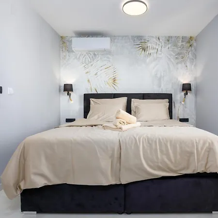 Vila Deluxe With Heated Pool, Whirpool, Sea View, Beautiful Iv - By Traveler Tourist Agency Krk Id 2403 Krk Town