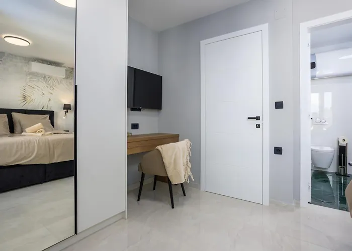 Deluxe With Heated Pool, Whirpool, Sea View, Beautiful Iv - By Traveler Tourist Agency Krk Id 2403 Krk Town