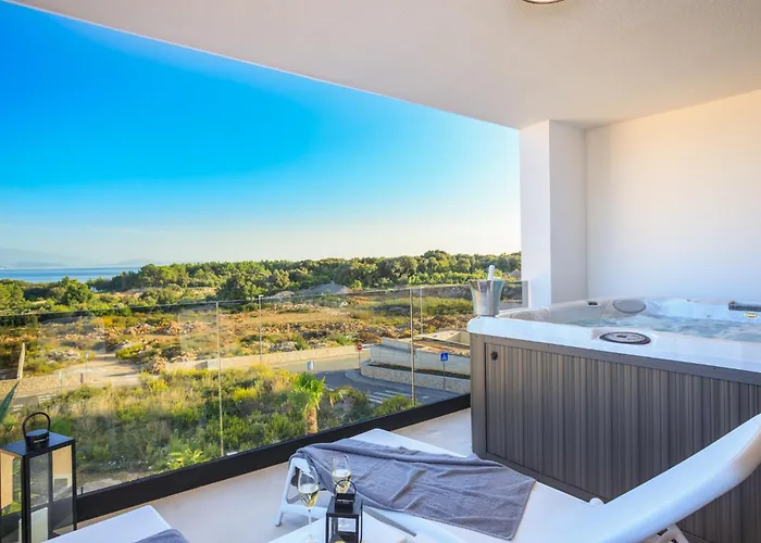 Vila Deluxe With Heated Pool, Whirpool, Sea View, Beautiful Iv - By Traveler Tourist Agency Krk Id 2403 Krk Town