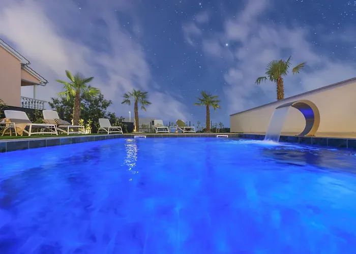 Vila Deluxe With Heated Pool, Whirpool, Sea View, Beautiful Iv - By Traveler Tourist Agency Krk Id 2403