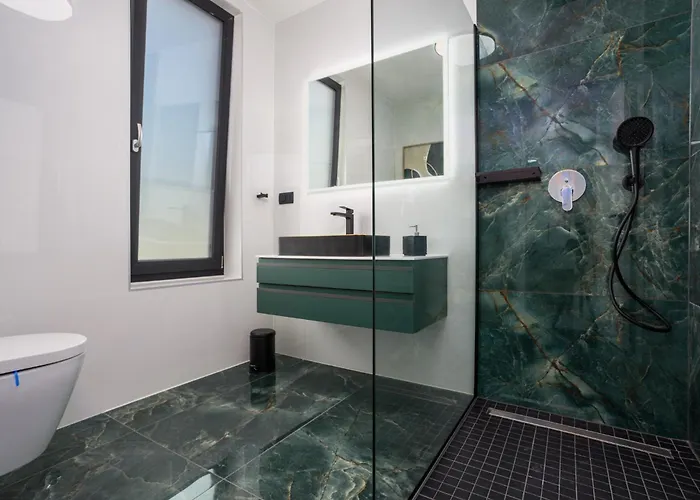 Deluxe With Heated Pool, Whirpool, Sea View, Beautiful Iv - By Traveler Tourist Agency Krk Id 2403