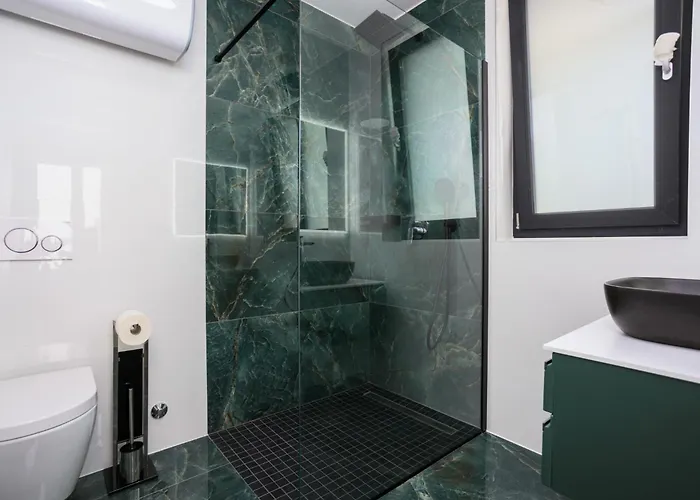 Vila Deluxe With Heated Pool, Whirpool, Sea View, Beautiful Iv - By Traveler Tourist Agency Krk Id 2403 *
